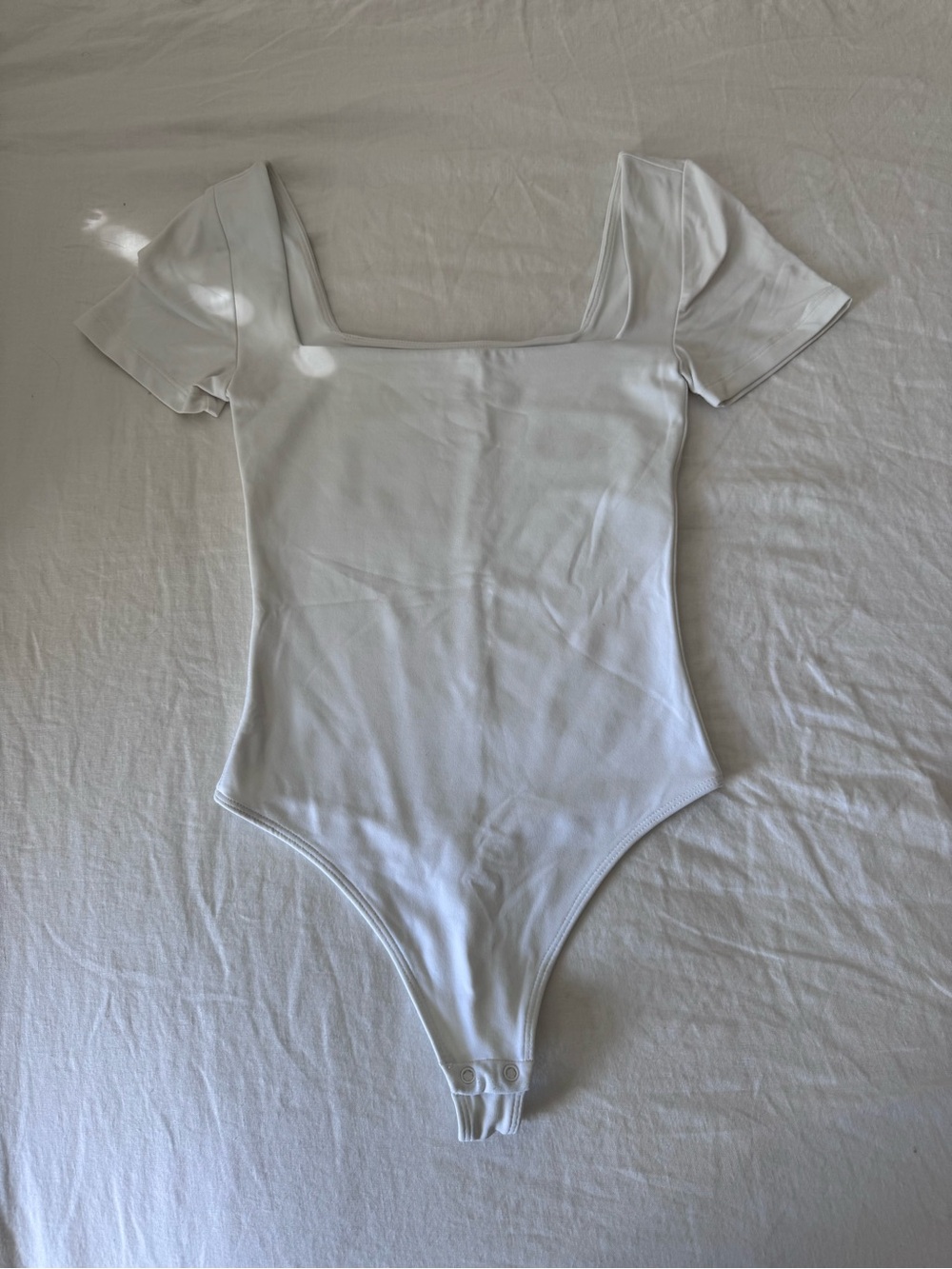 Babaton Contour Square-Neck Short Sleeve Bodysuit - Picture 3 of 6